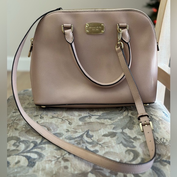 Michael Kors Handbag - Picture 3 of 6